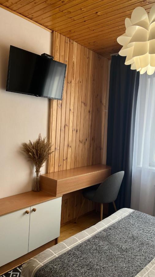 Hotel Ніч Над Карпатами à Slavsko Extérieur photo